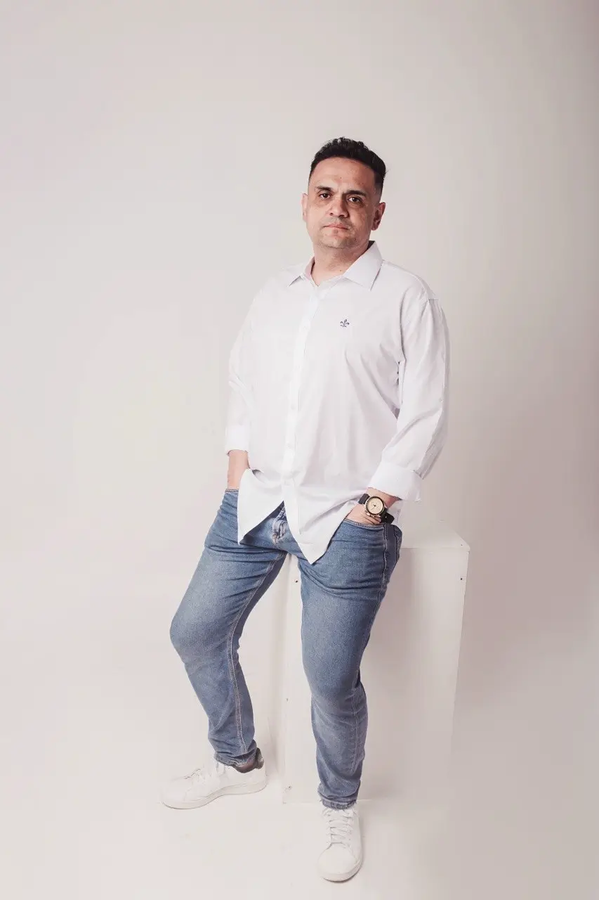 Jefferson Grassine em escuta terapêutica